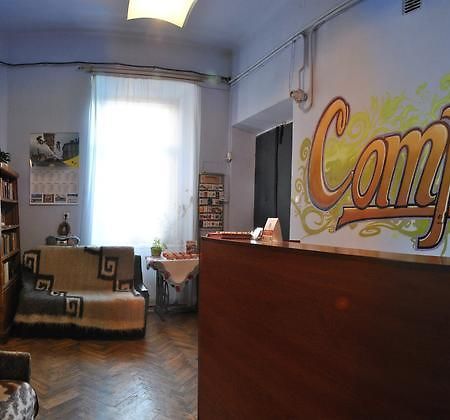 Hostel Comfort Lviv Bagian luar foto