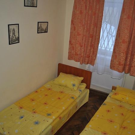 Hostel Comfort Lviv Bagian luar foto